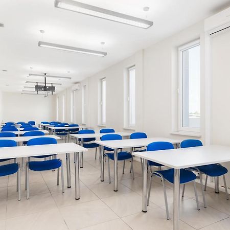 Hotel Safir Poznan Ngoại thất bức ảnh