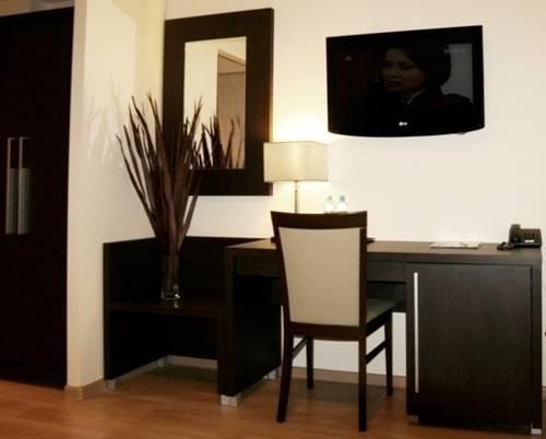 Hotel Safir Poznan Ngoại thất bức ảnh