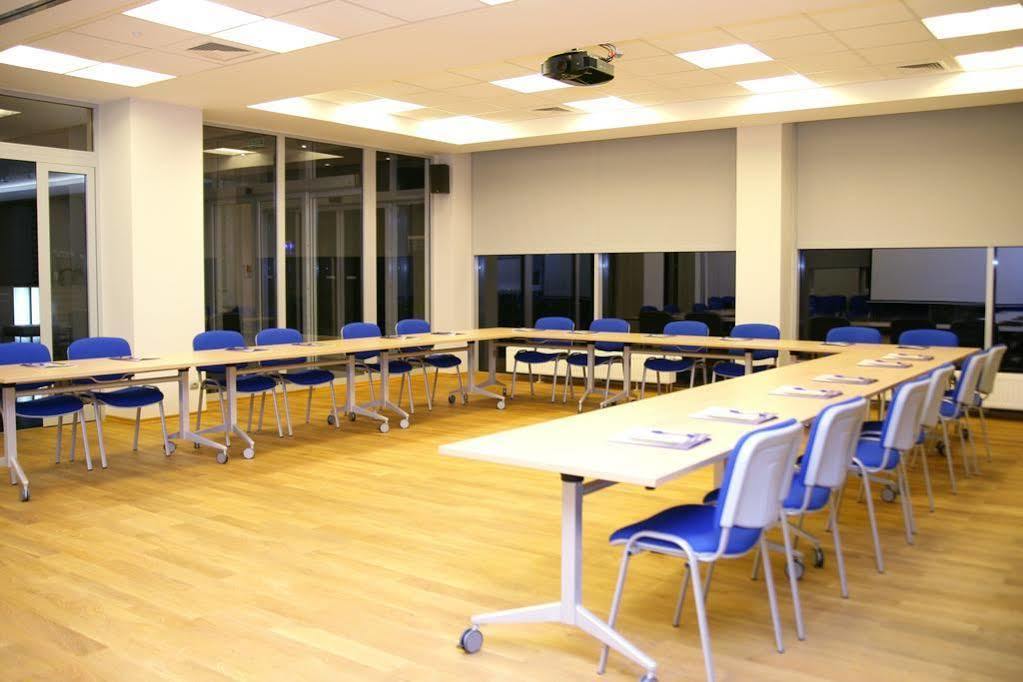 Hotel Safir Poznan Ngoại thất bức ảnh