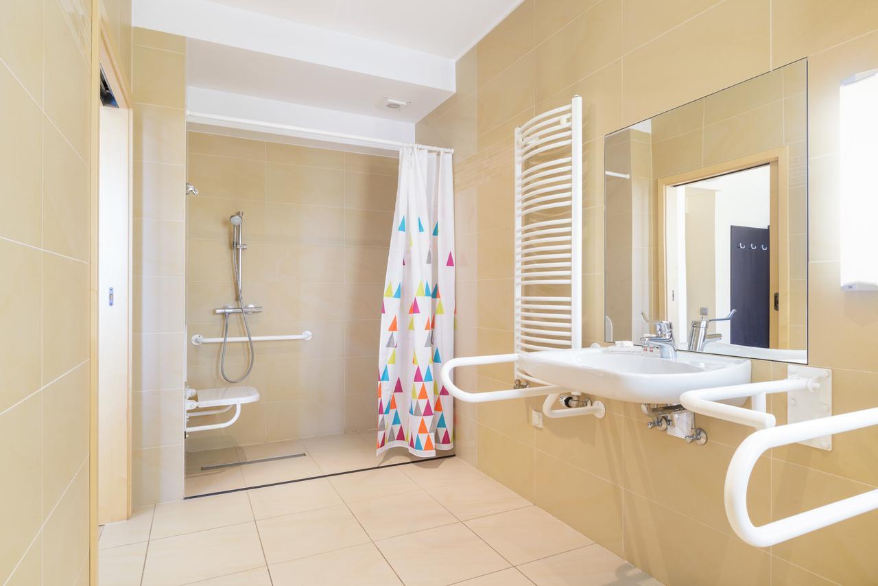 Hotel Safir Poznan Ngoại thất bức ảnh