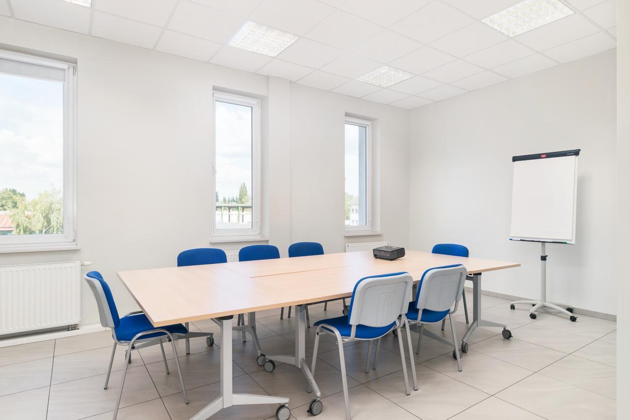 Hotel Safir Poznan Ngoại thất bức ảnh